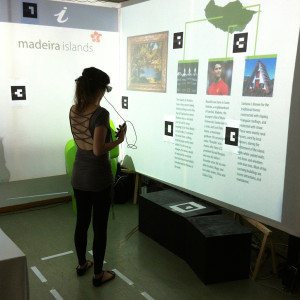 Tracking Eyes in Service Prototyping
